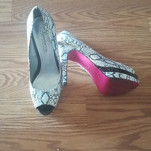 Signature Sole Kim Kardashian